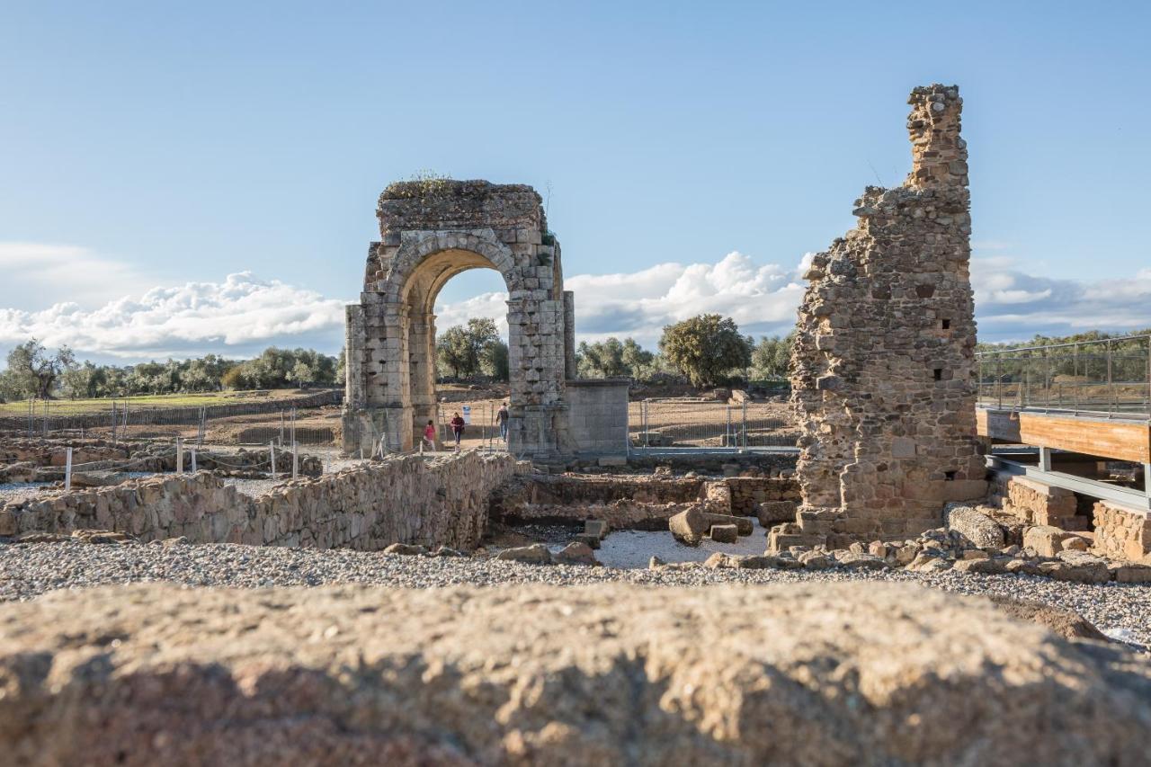 Versatil Apartamentos Zarza De Granadilla Exteriér fotografie